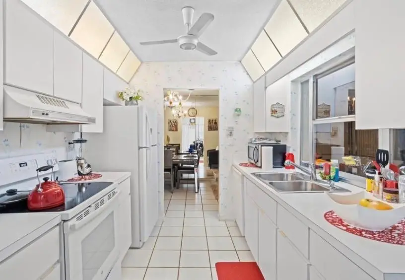 8410 NW 59 Pl, Tamarac, FL 33321 - Image #3