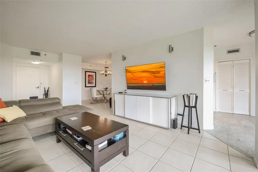 7100 Radice Ct #602, Lauderhill, FL 33319 - Image #3