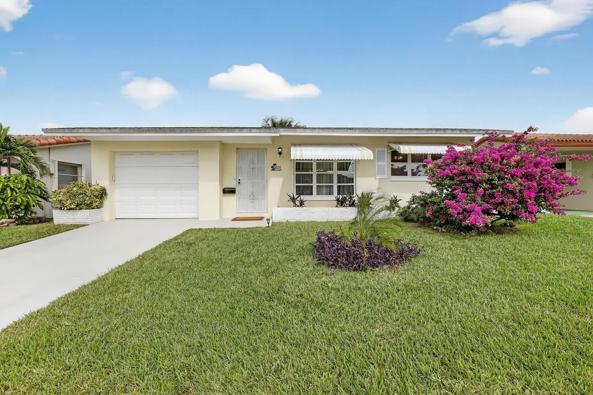 4305 NW 49th Dr, Tamarac, FL 33319 - Image #1