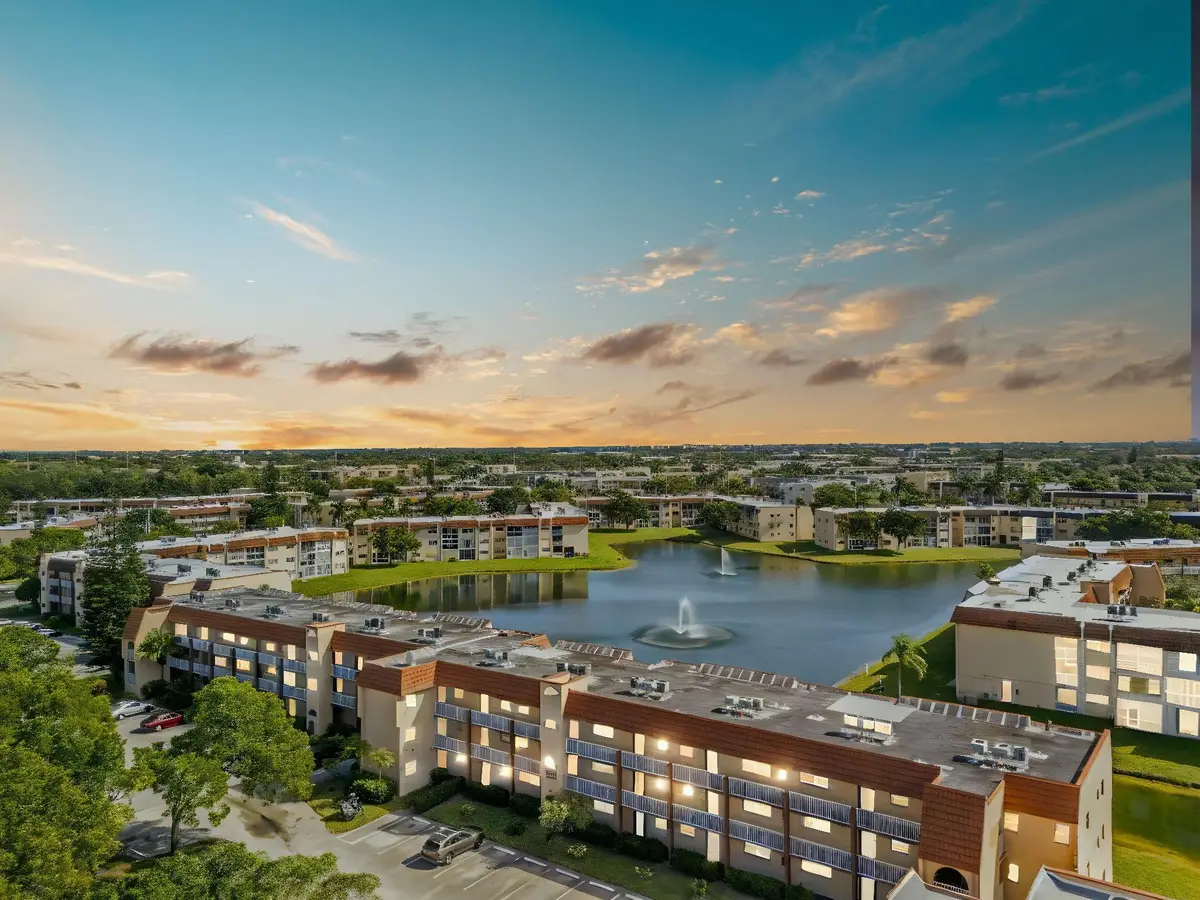 8950 Sunrise Lakes Blvd #210, Sunrise, FL 33322 - Image #1