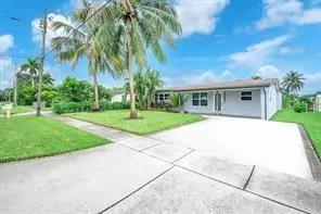 4521 SW 34th Dr, Fort Lauderdale, FL 33312 - Image #2