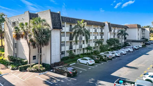 6200 NW 44th St #305, Lauderhill, FL 33319