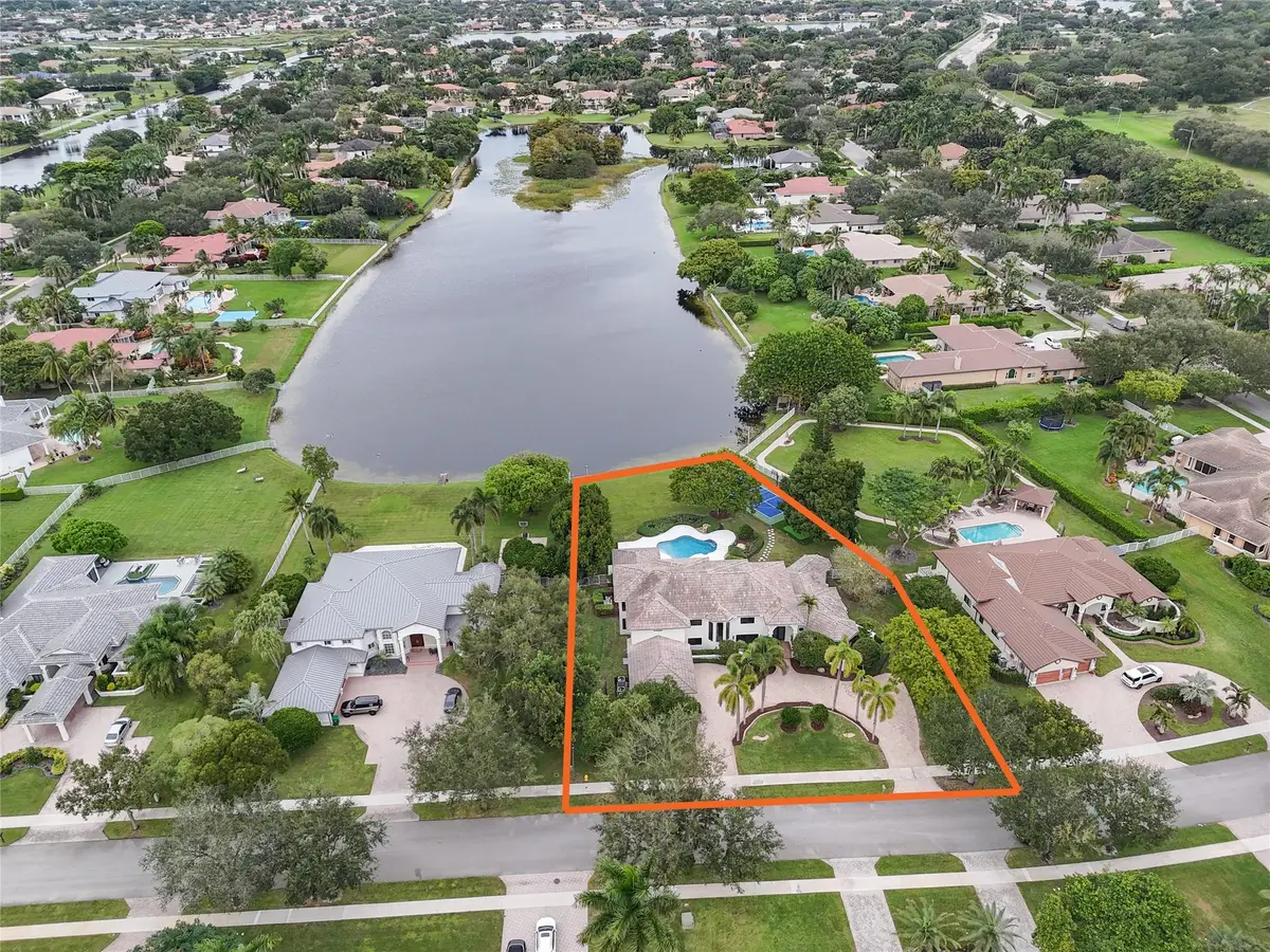10303 SW 26th St, Davie, FL 33324 - Image #1