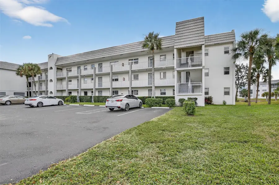 8130 Sunrise Lakes Blvd #309, Sunrise, FL 33322 - Image #3