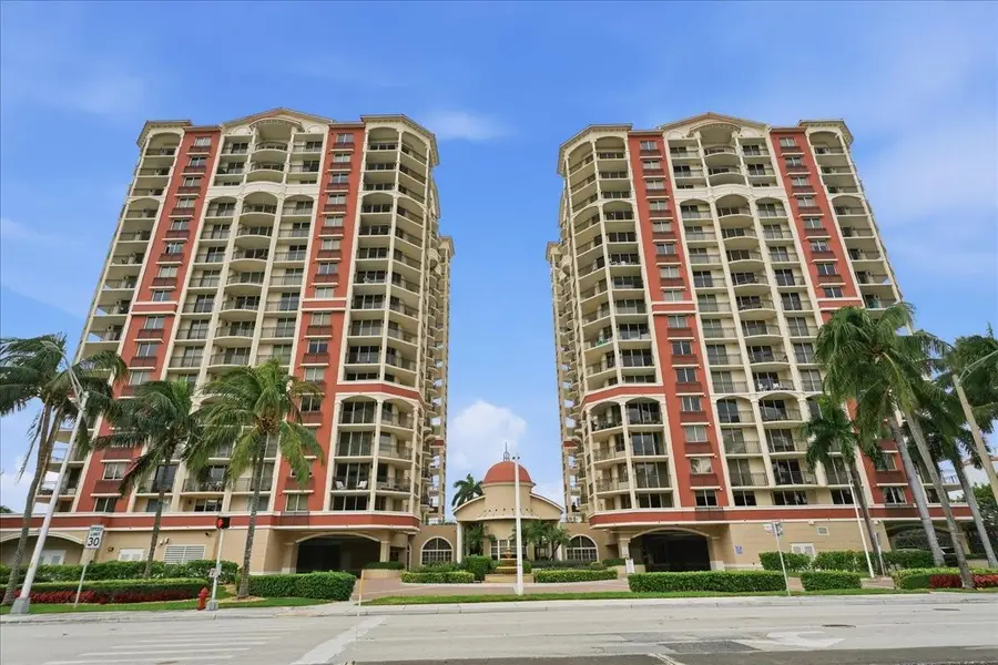 2011 N Ocean Blvd #302, Fort Lauderdale, FL 33305 - Image #3
