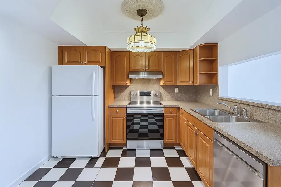 824 W 41st St #52, Hialeah, FL 33012 - Image #2