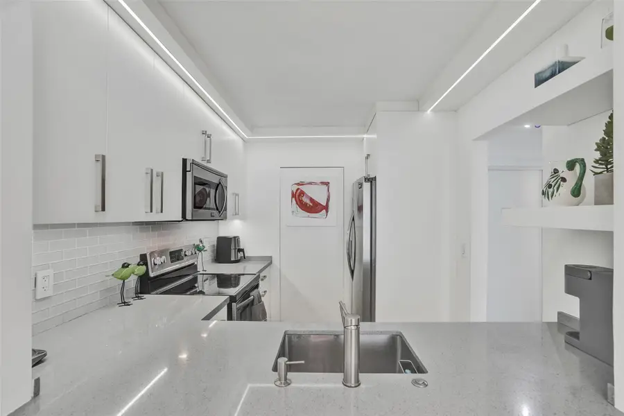 Address Withheld By Seller, Oakland Park, FL 33308 - Image #2