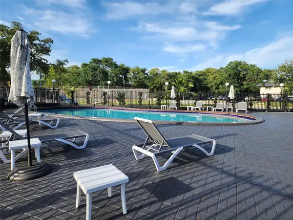 8020 Fairview #109, Tamarac, FL 33321