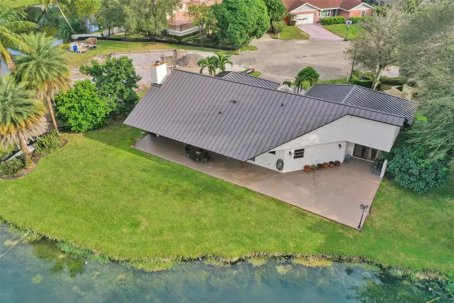 1041 SW 92nd Ave, Plantation, FL 33324 - Image #3