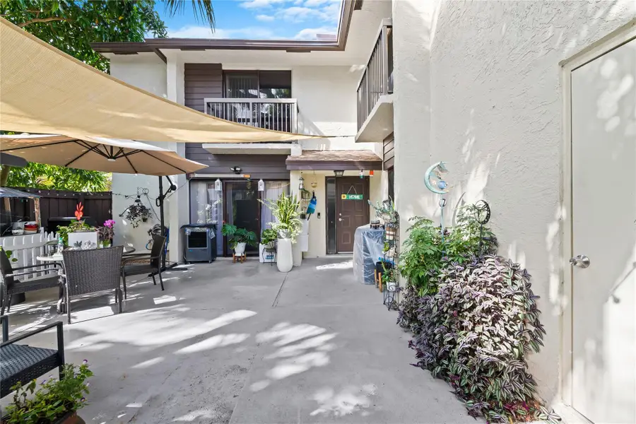 3387 Cocoplum Cir #3387, Pompano Beach, FL 33063 - Image #3