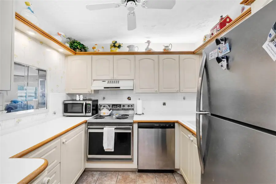 2998 Sunrise Lks Dr #115, Fort Lauderdale, FL 33322 - Image #2