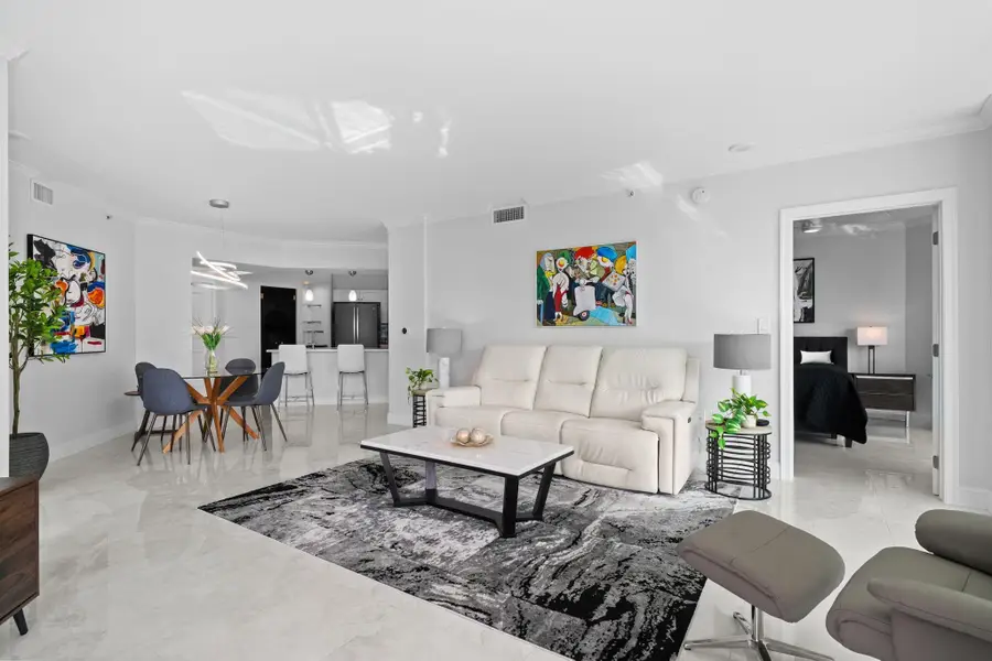 347 N New River #1010, Fort Lauderdale, FL 33301 - Image #2