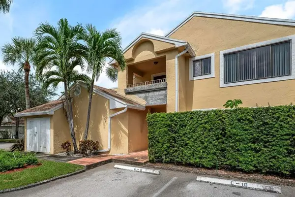 151 SW 95th Ter #106, Pembroke Pines, FL 33025