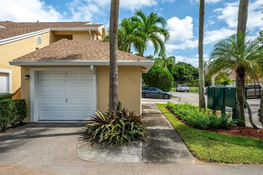 151 SW 95th Ter #106, Pembroke Pines, FL 33025 - Image #2