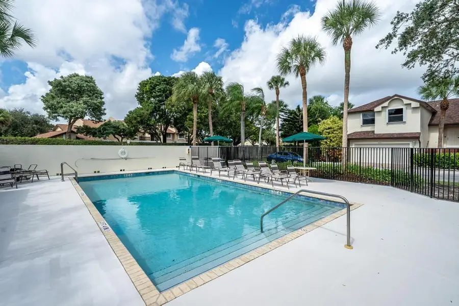 151 SW 95th Ter #106, Pembroke Pines, FL 33025 - Image #3