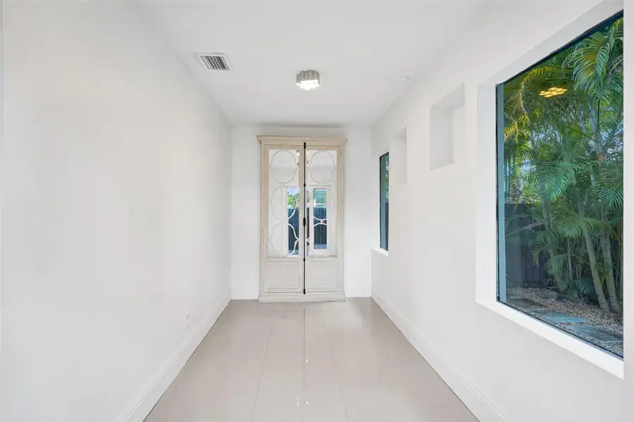 1125 SW 15th Ter, Fort Lauderdale, FL 33312 - Image #3