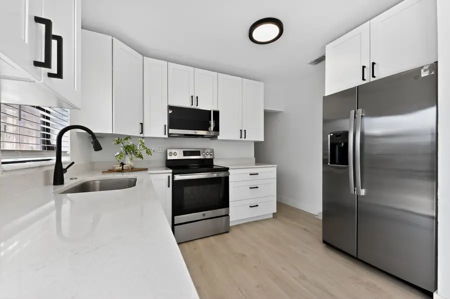 115 N 11th St, Lantana, FL 33462 - Image #3