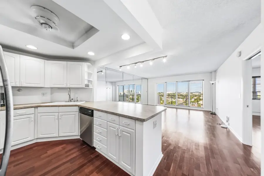 Address Withheld By Seller, Fort Lauderdale, FL 33301 - Image #3