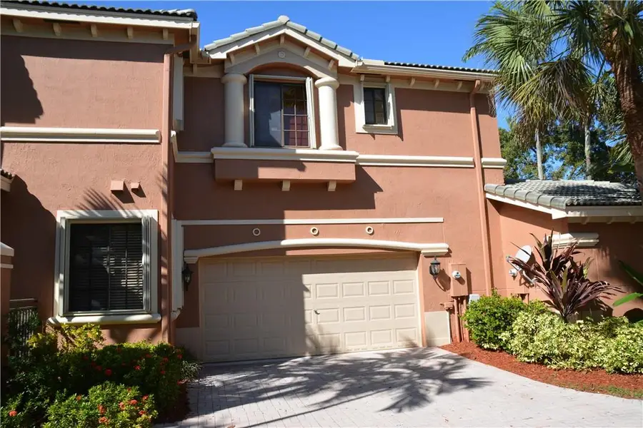 2853 Kinsington Cir #17-1, Weston, FL 33332 - Image #3