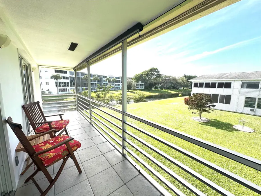 368 Oakridge T #368, Deerfield Beach, FL 33442 - Image #2