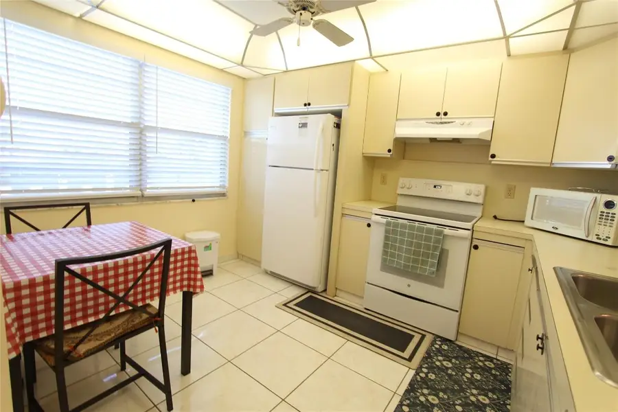 3201 Portofino Point #E3, Coconut Creek, FL 33066 - Image #2