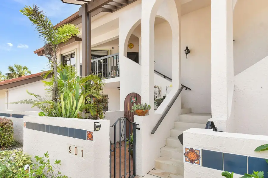 6040 SE Martinique Dr #201, Stuart, FL 34997 - Image #3