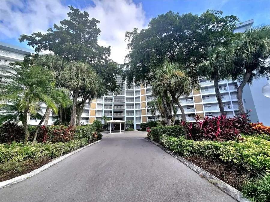 2940 N Course Drive #112, Pompano Beach, FL 33069 - Image #2