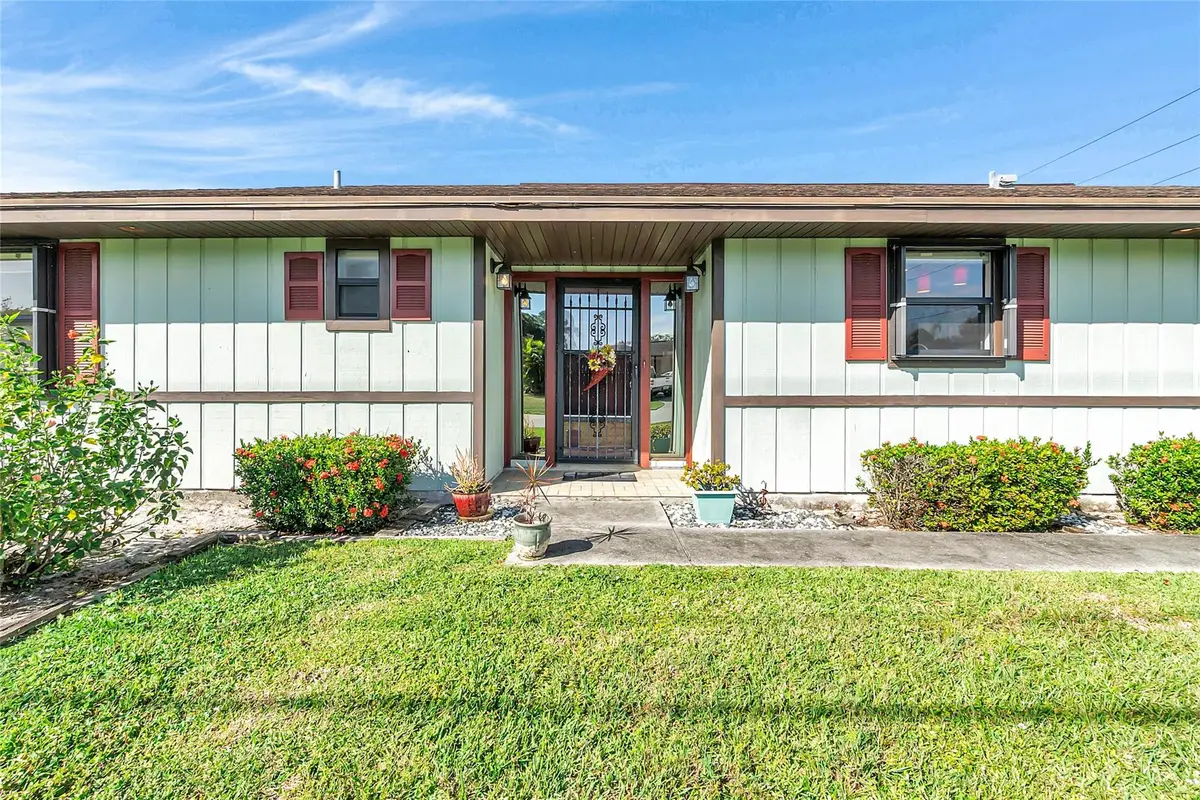 1274 SW Fountain Ave, Port Saint Lucie, FL 34953 - Image #1