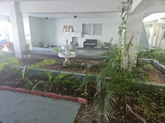 2404 NE 33rd Ave #12, Fort Lauderdale, FL 33305 - Image #2