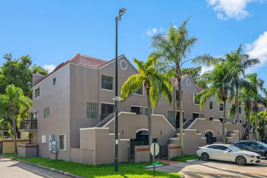 13022 SW 88 Terrace North #201, Miami, FL 33186 - Image #2