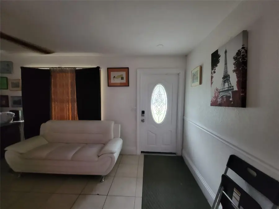 4540 NW 26th St, Lauderhill, FL 33313 - Image #2