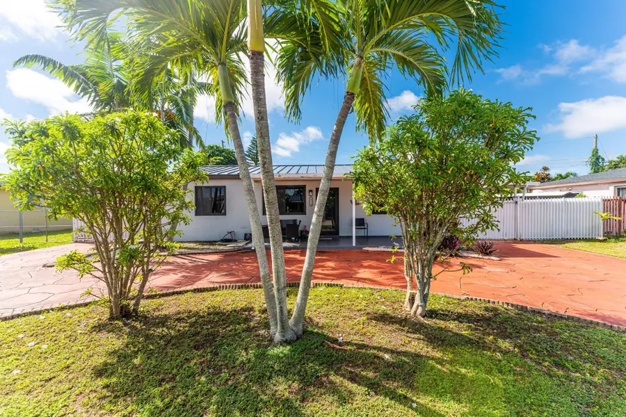 10120 SW 38th Ter, Miami, FL 33165 - Image #2