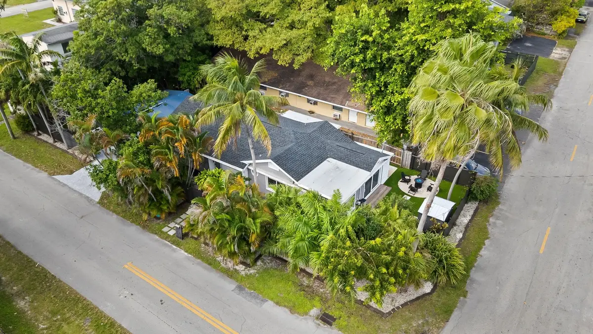 1401 NE 5th Ter, Fort Lauderdale, FL 33304 - Image #1