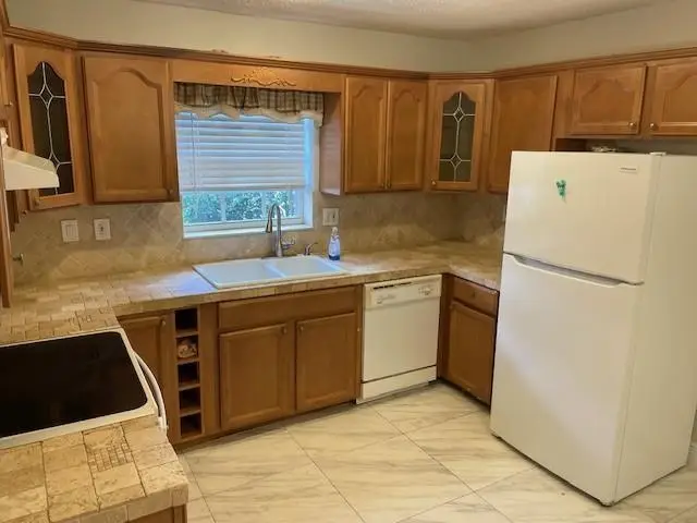 355 Sunshine Dr, Coconut Creek, FL 33066 - Image #1