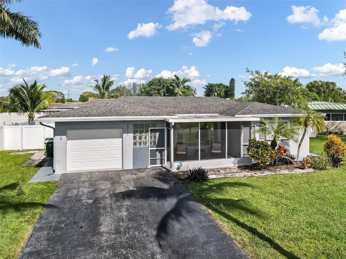 10215 NW 80th Dr, Tamarac, FL 33321 - Image #1