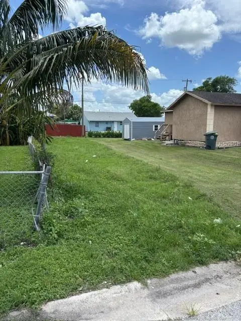 525 SW 9th St, Belle Glade, FL 33430 - Image #3