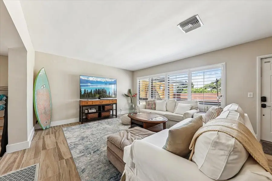 1750 NE 48th Ct, Oakland Park, FL 33334 - Image #3