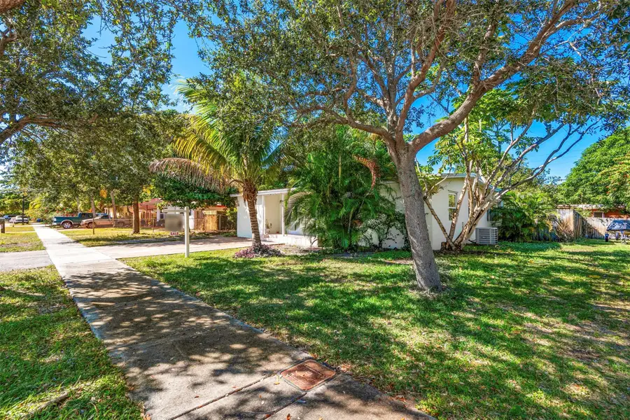 4341 NE 15th Ter, Pompano Beach, FL 33064 - Image #2