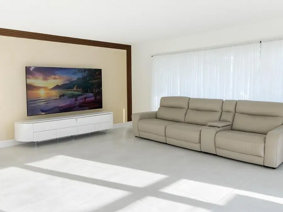 751 Hollywood Blvd, Hollywood, FL 33019 - Image #3