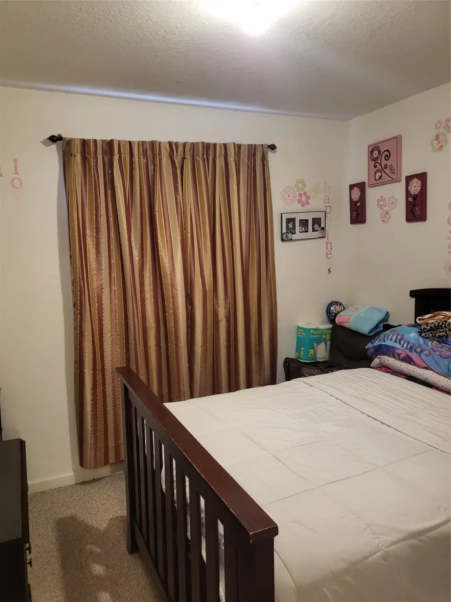 21003 NW 14th Pl #4, Miami, FL 33169 - Image #3