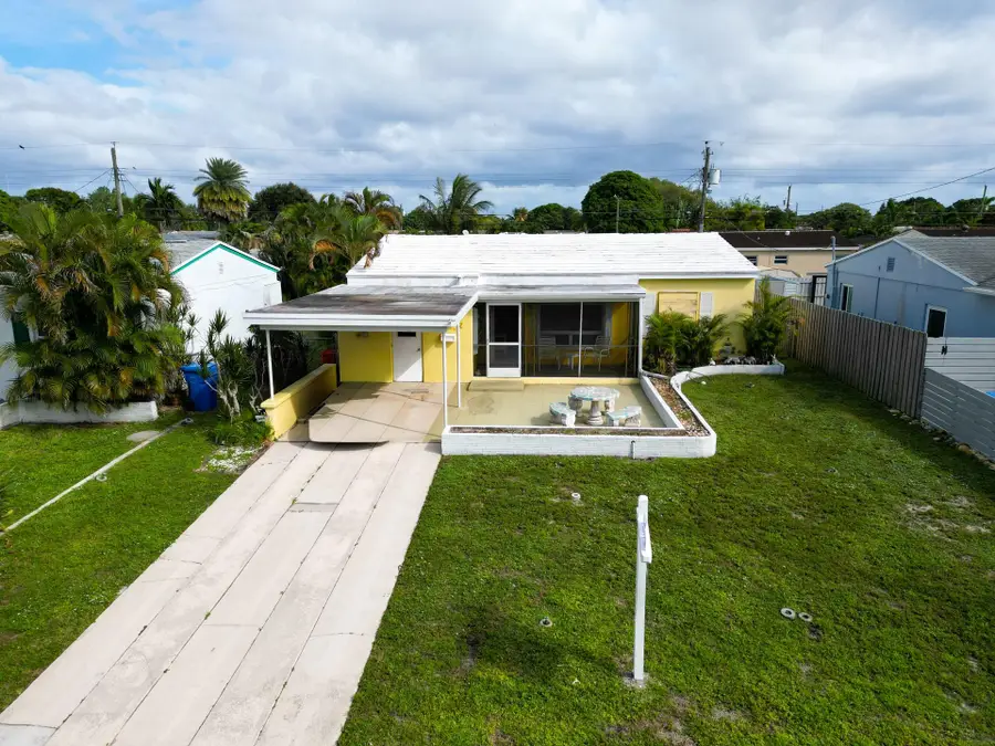 5264 NE 3rd Ter, Fort Lauderdale, FL 33334 - Image #3