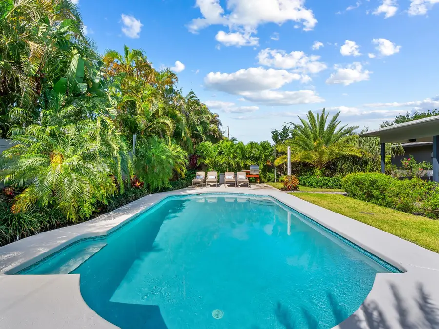 2090 NE 54th Ct, Fort Lauderdale, FL 33308 - Image #2