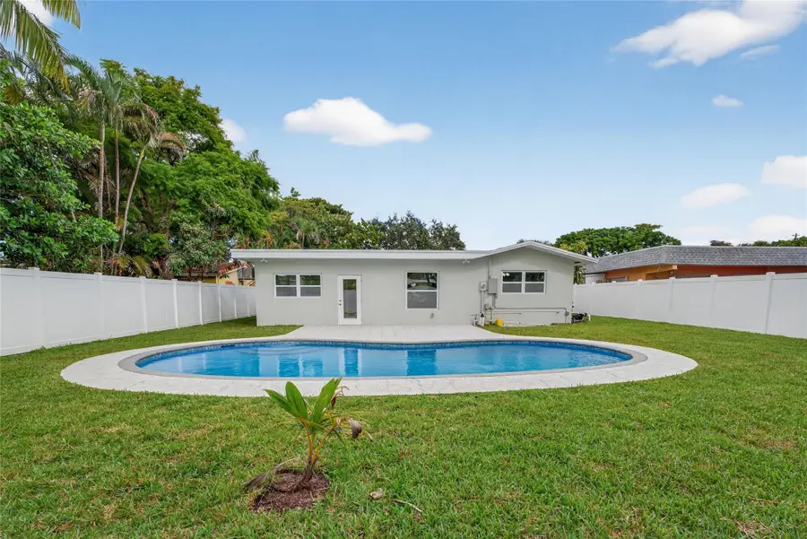 728 NE 7th St, Pompano Beach, FL 33060 - Image #2