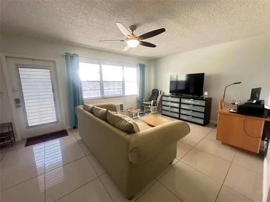 84 Farnham D #84, Deerfield Beach, FL 33442 - Image #3