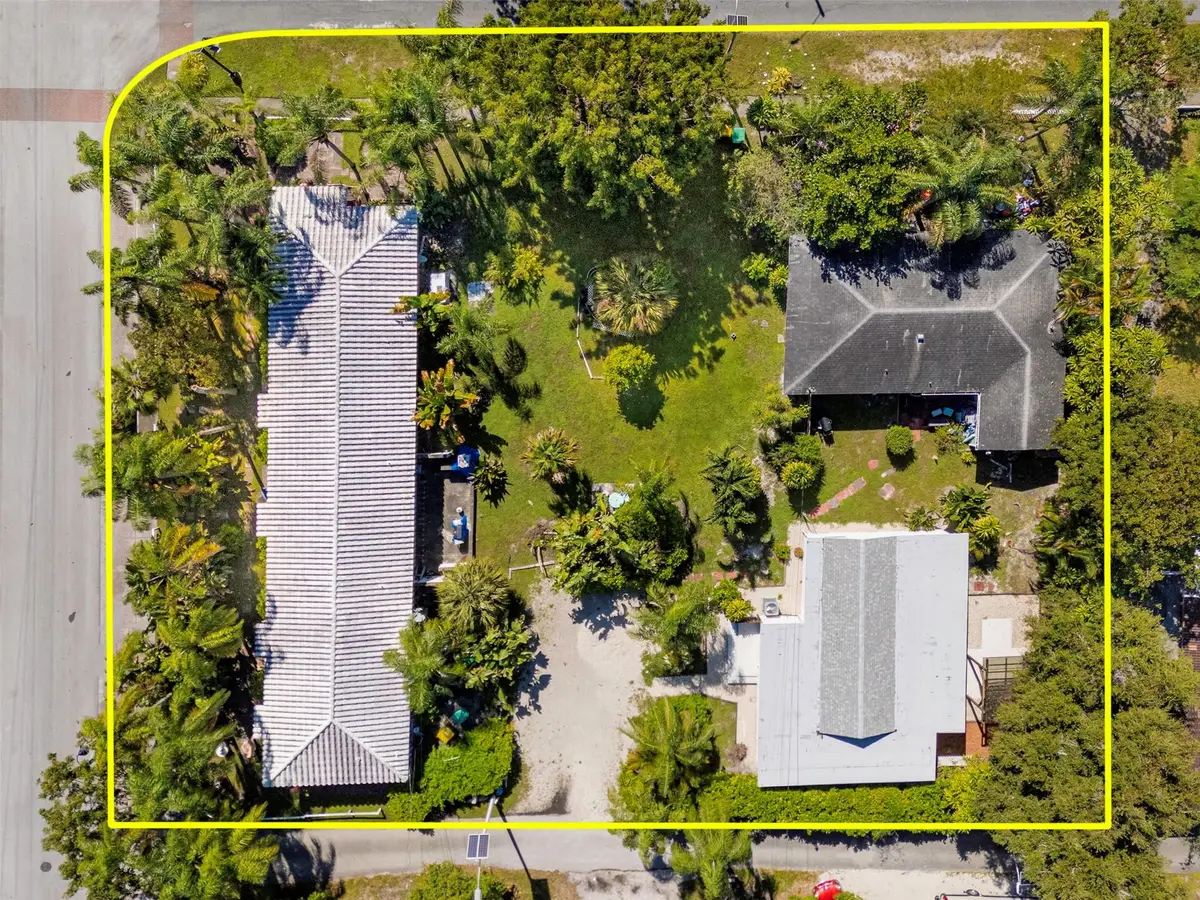 302 SW 15th St, Dania Beach, FL 33004 - Image #1