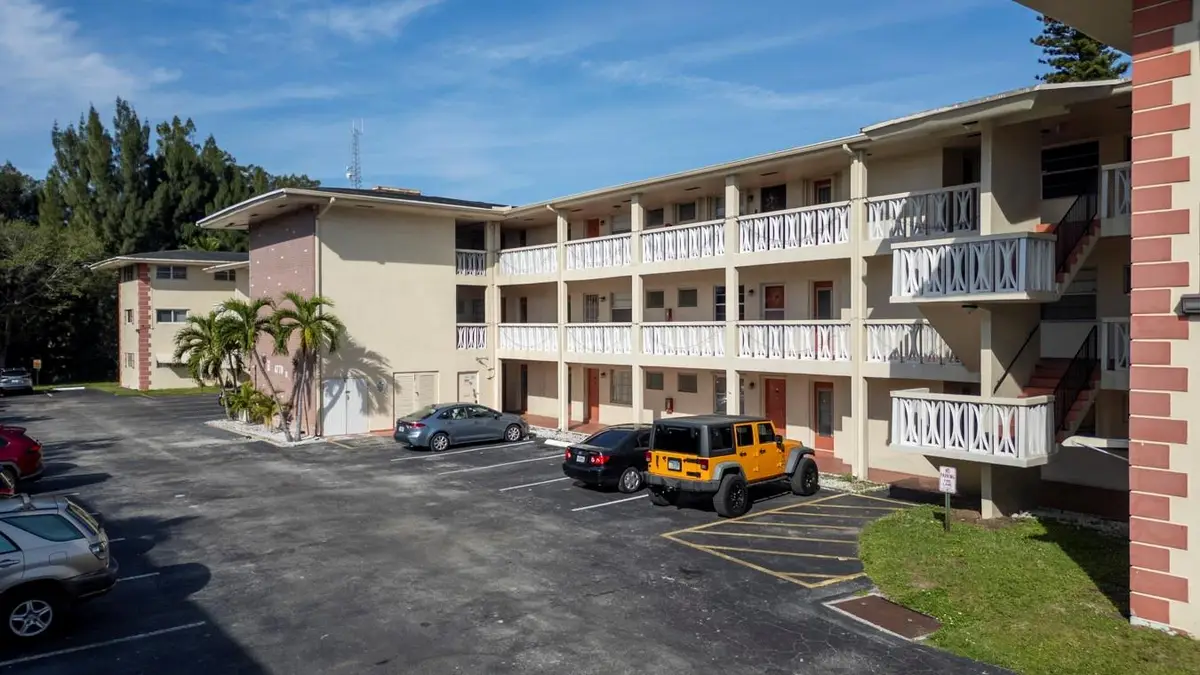 4770 NW 10th Ct #106, Plantation, FL 33313 - Image #1