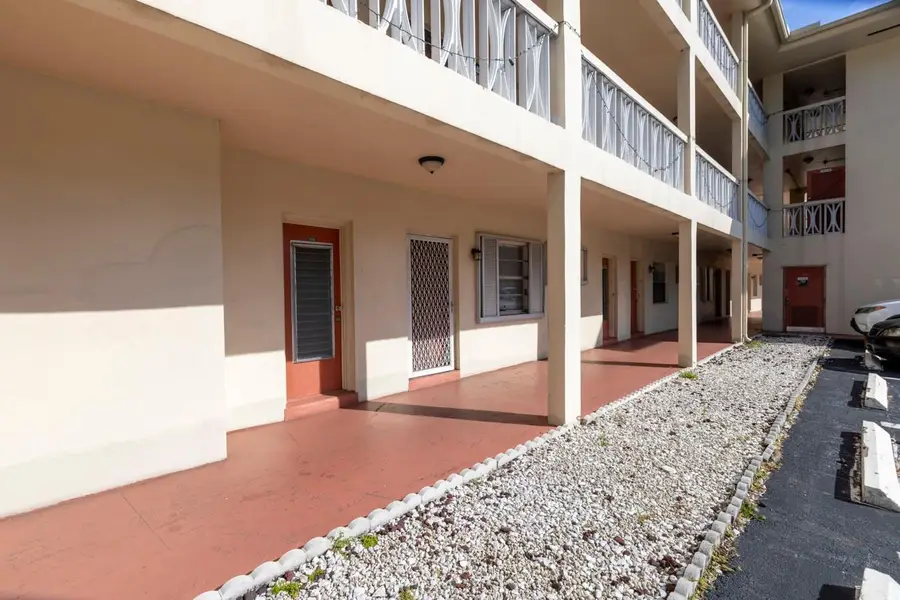 4770 NW 10th Ct #106, Plantation, FL 33313 - Image #2