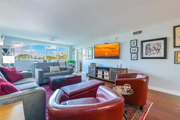 10111 NW 24th Pl #307, Sunrise, FL 33322