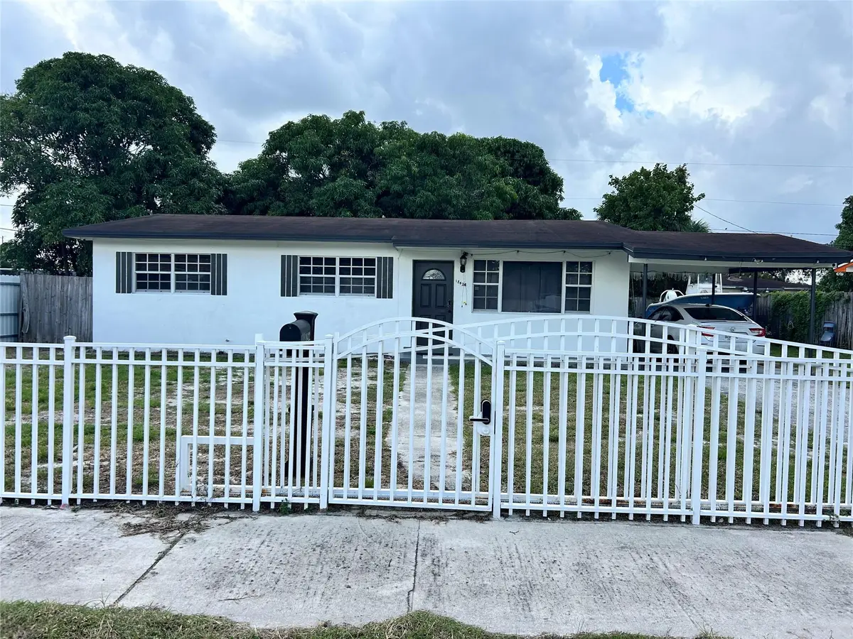 18422 NW 42nd Ct, Miami Gardens, FL 33055 - Image #1