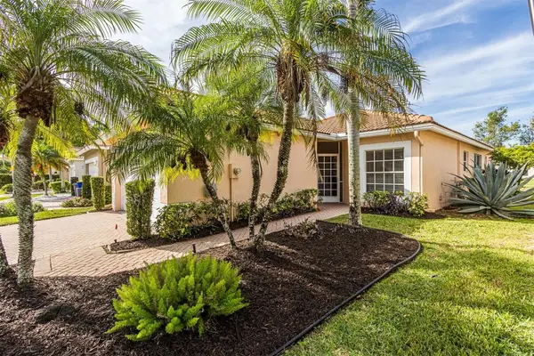 9595 Cherry Blossom Ter, Boynton Beach, FL 33437